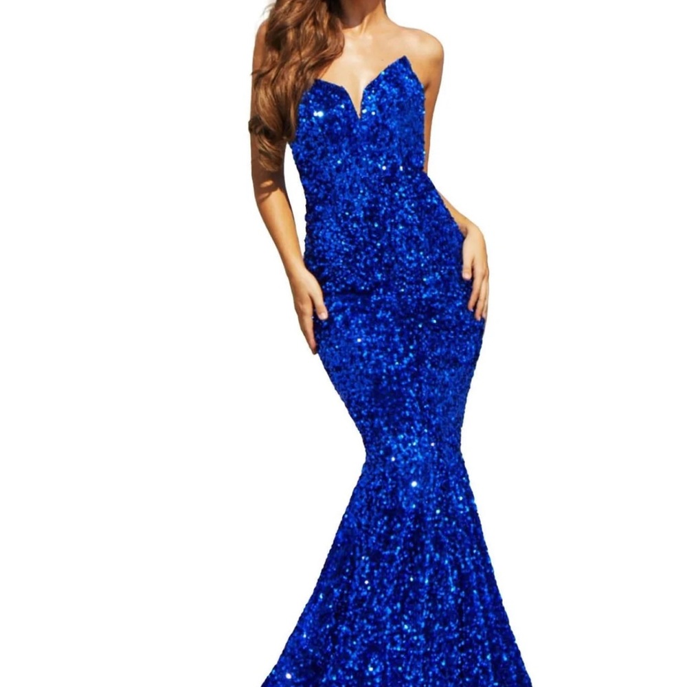 Portia and Scarlett Prom Dress